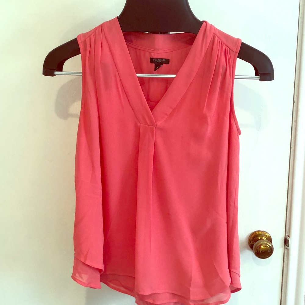 Ann Taylor sleeveless top